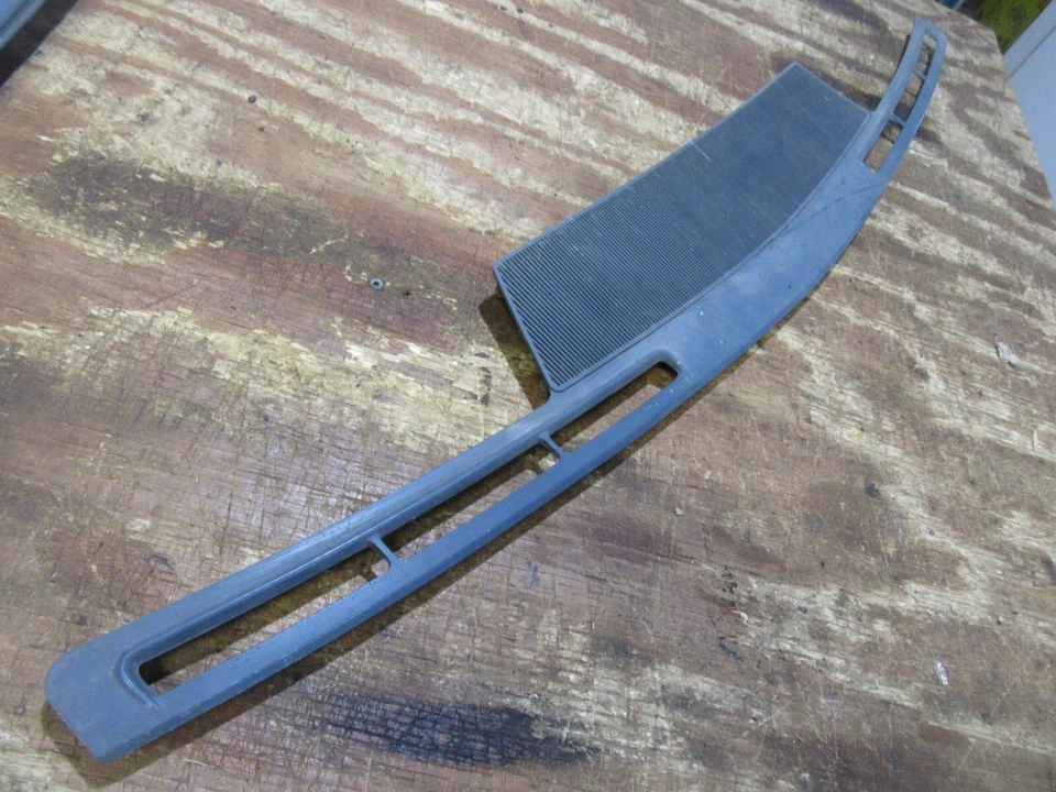 Cadillac Deville 1965 1966 interior tablero delantero altavoz moldura panel de ventilación Foto 1 de 4