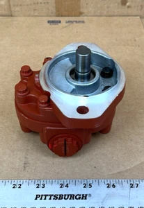 Eaton Cessna Gear Pump - Picture 1 of 6