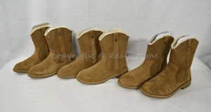 NIB UGG Larker Suede Block Heel Boots in Chestnut. US Women's Size 7 / 7.5 / 9 - Picture 1 of 38