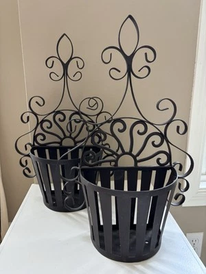 Cesta de pared Southern Living St Charles rústica #40457 rollo cinta tejida de hierro Foto 1 de 3