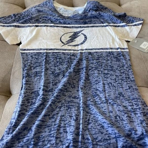 Tampa Bay Lightning Women’s NHL Large Blue Tshirt Nwt - Picture 1 of 5