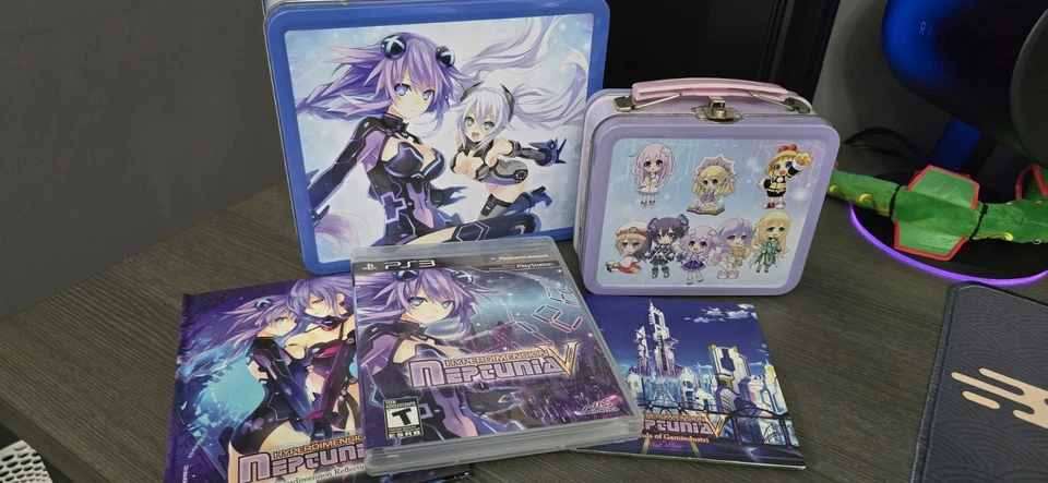 Hyperdimension Neptunia Victory, Edición Limitada PS3, ¡Nuevo! Estuche de hojalata sellado como nuevo Foto 1 de 4