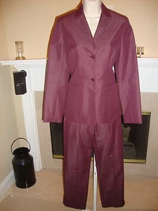 STYLISH NWT BCBG MAX AZRIA CAPRI PANT & J ACKET SET IN VIOLET - Picture 1 of 7