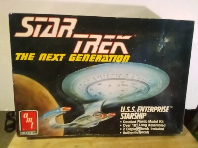 1988 Star Trek Next Generation USS Enterprise 18” model kit 6619             - Image 1 of 4