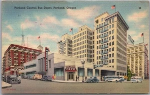 1940s PORTLAND Ore. LINEN Postcard CENTRAL BUS DEPOT / Meier & Frank Store View - Picture 1 of 2