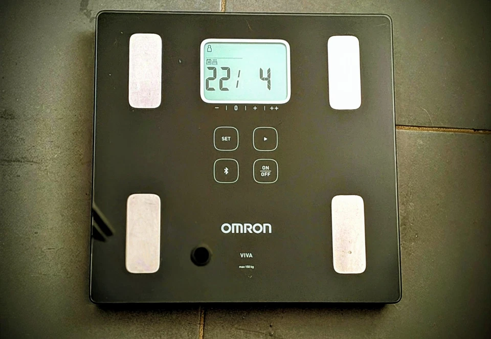 OMRON VIVA Bluetooth Körperanalysewaage mit App, BMI & Körperfettmessung - Bild 1 von 1