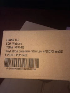 Funko Soda Supereroe Stan Lee custodia sigillata da 6 con Chase - Foto 1 di 1