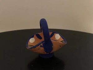 Körbchen Ton Miniatur Setzkasten ca. 5cm braun/blau/weiß - Bild 1 von 6
