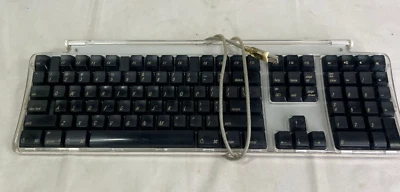 2000's Model M7803 Apple Pro Keyboard - Image 1 of 4