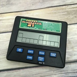 Videojuego electrónico portátil Radica 1350 Pocket BlackJack 21 - Imagen 1 de 5