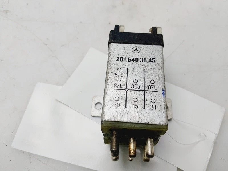 2015403845 boitier pyrotechnique pour MERCEDES-BENZ 190 (BM 201) 1989 9038354 - Photo 1/4
