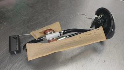 1997 - 1999 C5 雪佛兰科尔维特原始设备制造商右辅助燃料泵发送单元 — 第 1/4 张图片