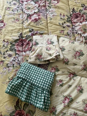 Ralph Lauren Yellow Floral Reversible Twin Comforter W/ Pillowcase & Sham - Image 1 of 4