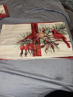 Funda de almohada de arpillera con cremallera 3 agujas de cardenales y pino - 19,5” X 11,5” Navidad Foto 1 de 4