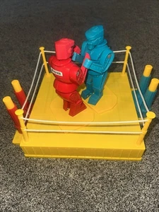 Juego de batalla Mattel Rock 'em Sock 'em Robots 2001 vintage (probado y funcionando) - Imagen 1 de 7