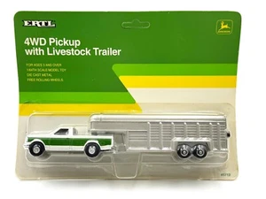 1/64 John Deere 4WD Pickup with Gooseneck Livestock Trailer - Picture 1 of 1