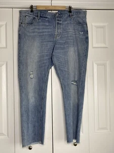 Women's Gap 1969 Jeans Light Wash Raw Hem Button Fly Sz 35R Vintage Straight - Picture 1 of 3