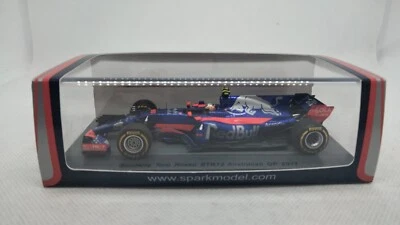 Spark  SCUDERIA TORO ROSSO STR12 AUSTRALIAN GP 2017 CARLOS SAINTZ JR  SCALA 1:43 - Immagine 1 di 4