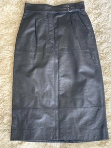Vintage WOMEN ESCADA BLACK EMBOSSED LEATHER SKIRT 26-27" Waist Maison Mendesolle - Picture 1 of 6
