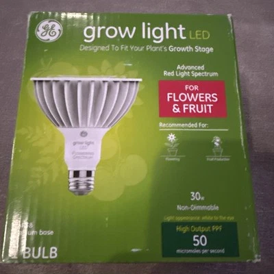 Светодиодная лампа для выращивания растений GE PAR38 - Изображение 1 из 3