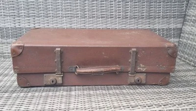 Vintage Revelation Expanding suitcase. For Prop Or Decoration - Image 1 of 4