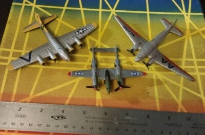 Road Champs de colección. DC-3 1994 + sin fecha B17-G y aviones de marca desconocida lote 1D Foto 1 de 4