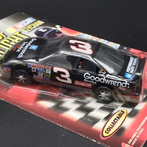 Columbia Tel-Com Nascar DALE EARNHARDT GOODWRENCH #3 FLASHLIGHT KEYCHAIN Cover