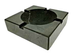 Schungit & Shungit Aschenbecher ca. 10 x 10 x 3 cm. / poliert - Bild 1 von 4