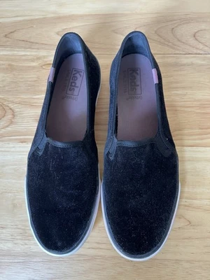 Keds Black Velvet Slip On Loafers Flats Velour Boat Deck Comfortable 8 1/2 - Image 1 of 4