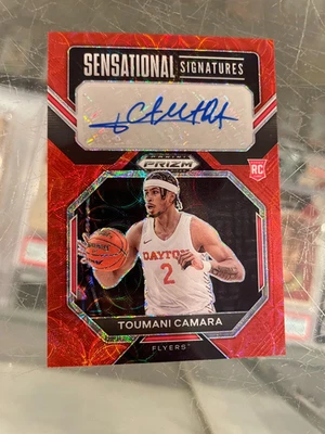 Tarjeta firmada por novato Prizm Sensational Signatures Toumani Camara 2023 11/40 automática Foto 1 de 2