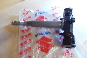 SUZUKI UK110 ADRESSE 2015-2022 ORIGINAL NOS UNTERE GABELBRÜCKE - # 51410-40J00 - Bild 1 von 4