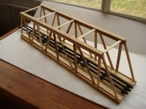 LIONEL TYPE # 317 O HEAVY DUTY WOOD TRESTLE BRIDGE 24"L x 4"W x 6"H              - Picture 1 of 6