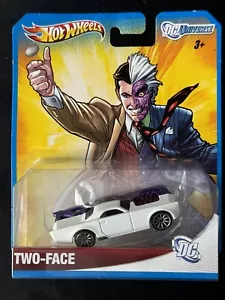 HOT WHEELS CHARACTER CARS DC UNIVERSE TWO-FACE WHITE W9218 NEW - Picture 1 of 19