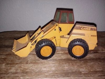 Cargador Case W20C escala 1:35 fundido a presión modelo Alemania Occidental NZG 214  Foto 1 de 4