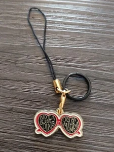 TAYLOR SWIFT Schlüsselanhänger Anhänger für Handy Tasche Swiftie - Picture 1 of 1