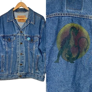 Vintage Levis 70507-0389 Denim Jean Trucker Jacket SZ M Customized Dragon Back - Picture 1 of 5