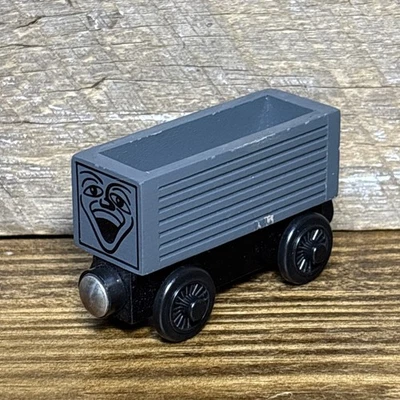 Thomas and Friends - Gray Troublesome Truck - Wooden Railway 1999 Model Face (B - Image 1 of 4