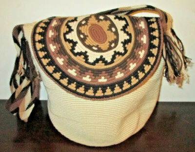 Bolso Wayuu Mochila Bucket Boho Colombia Rioacha Marrón Tostado Negro Blanco NUEVO #92 Foto 1 de 4