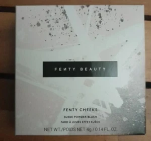 NUEVO FENTY BEAUTY MEJILLAS GAMUZA POLVO RUBOR .14 FL OZ Lolly Poppy 03 MAQUILLAJE NUEVO EN CAJA - Imagen 1 de 1