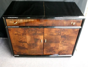HENREDON "Scene Three" Rare Myrtle +Black Lacquer SERVER/DRY BAR on Castors - Picture 1 of 13
