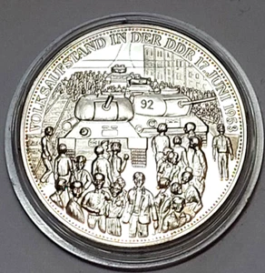 DDR Volksaufstand 17.Juni 1953 Sowjet-Panzer Niederschlagung Silber 925 PP Ø40mm - Bild 1 von 2