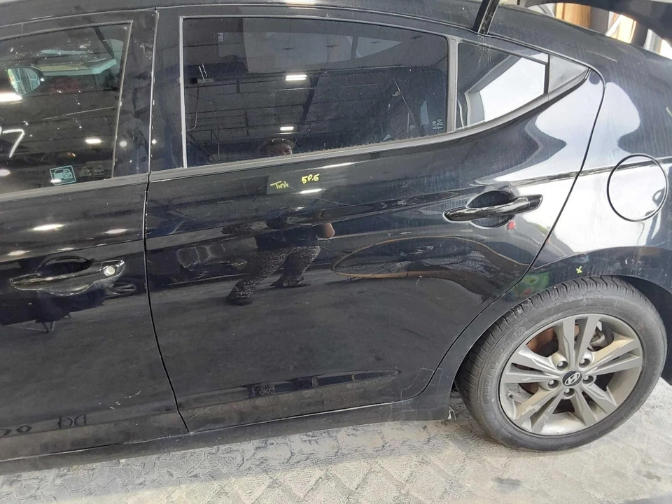 Used Rear Left Door Assembly Rear Side fits: 2018 Hyundai Elantra electric Sedan - Image 1 of 4