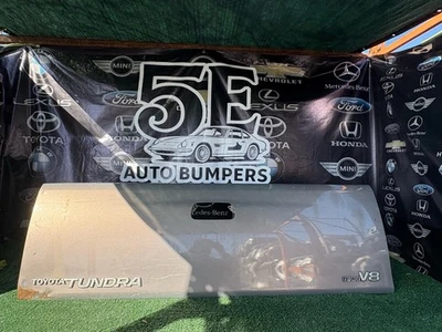 2001–2006 Toyota Tundra OEM Tailgate Shell Trunk Hatch 657000C021 - Image 1 of 4