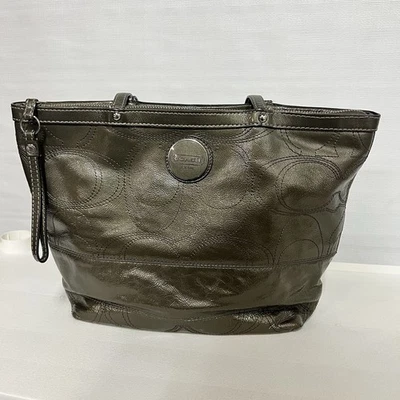 COACH Shoulder Bag / Tote Bag Signature C Patent Leather Olive Green F15142 - Image 1 of 4