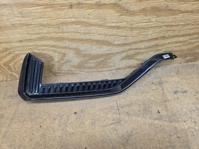 Parachoques trasero Volvo XC60 2022 2023 2024 panel de acabado exterior inferior LH 32136213 OEM  Foto 1 de 4