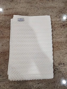 New MATOUK Bone Seville Collection Hand Towel - Picture 1 of 3