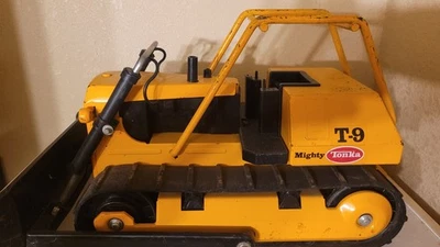 Topadora Mighty Tonka T-9 Foto 1 de 3