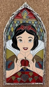 AUTHENTIC Disney 2019 Windows of Magic LE 2000 pin Snow White ๐ ๐ - Picture 1 of 3