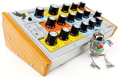 Moog Sirin Analog Synthesizer + Holz + OVP + Neuwertig + 1.5 Jahre Garantie - Bild 1 von 4