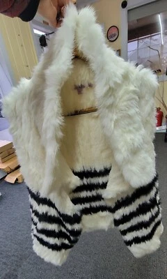 Precioso Chaleco de Piel de Conejo Calypso St. Barth - Kiesza Blanco/Negro Talla M Foto 1 de 4